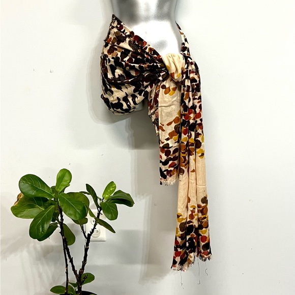 Jessica Simpson Large Scarf/Wrap/Tablerunner - Picture 3 of 8